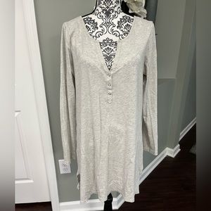 Old Navy size XL heather grey long sleeve top